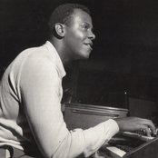 Larry Young - List pictures