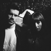 Oh Wonder - List pictures