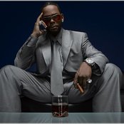 R. Kelly - List pictures