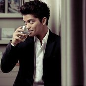 Bruno Mars - List pictures
