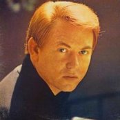 Bobby Russell - List pictures