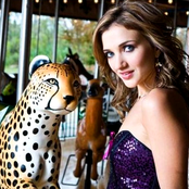 Sarah Darling - List pictures