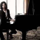 Aaron Rothe - List pictures