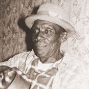 Joe Callicott - List pictures