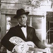 C.w. Stoneking - List pictures