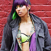 Anjulie - List pictures