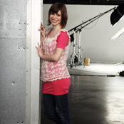 Siobhan Magnus - List pictures