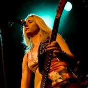 Joanne Shaw Taylor - List pictures
