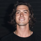 Asher Monroe - List pictures