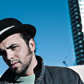 Hawksley Workman - List pictures