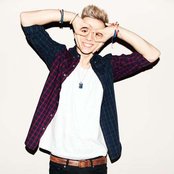 Elyar Fox - List pictures