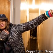 Nina B - List pictures