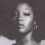 Leona Philippo - List pictures