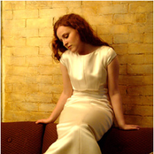 Diana Panton - List pictures