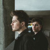 Aquilo - List pictures