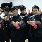 M.i.c - List pictures