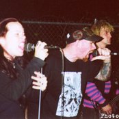 Aus Rotten - List pictures