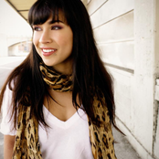 Cassie Steele - List pictures