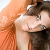 Sarah Fimm - List pictures