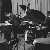 Vince Guaraldi Trio - List pictures