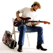 Eric Lindell - List pictures