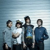 Metro Station - List pictures