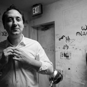 Peter Matthew Bauer - List pictures