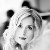 Lara Fabian - List pictures