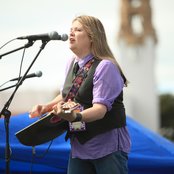 Cait Brennan - List pictures