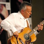 Tommy Emmanuel - List pictures