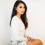 Vanessa White - List pictures