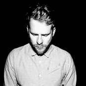 Alex Clare - List pictures