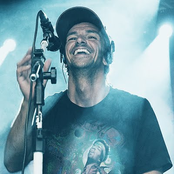 Armandinho - List pictures