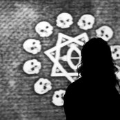 Trepaneringsritualen - List pictures