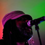 Alvin Youngblood Hart - List pictures