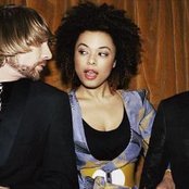 Sneaky Sound System - List pictures