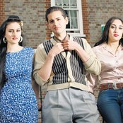 Kitty, Daisy And Lewis - List pictures