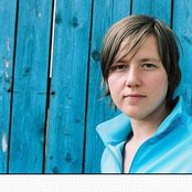 Masha Qrella - List pictures