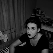 Nadine Shah - List pictures