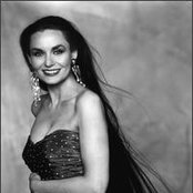 Crystal Gayle - List pictures