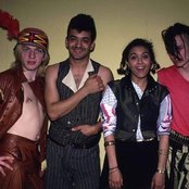 Bow Wow Wow - List pictures