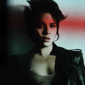 Vicci Martinez - List pictures