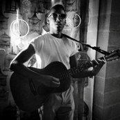 Leon Bridges - List pictures