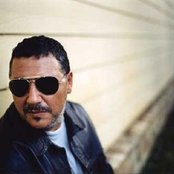 Revólver - List pictures