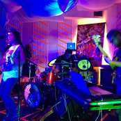 Hiatus Kaiyote - List pictures