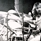 Dennis Wilson - List pictures