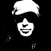 Chris Unck - List pictures