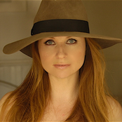 Judith Owen - List pictures