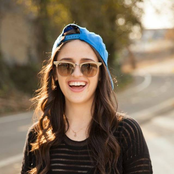 Rozzi Crane - List pictures