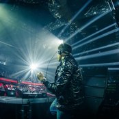 Gareth Emery - List pictures